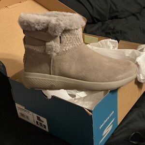 Skechers Women's Taupe Winter Boots